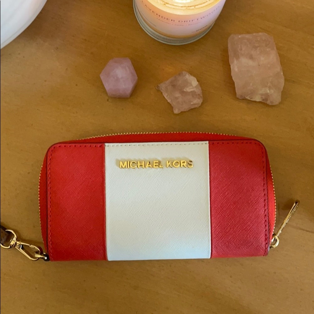 Michael Kors wristlet wallet
